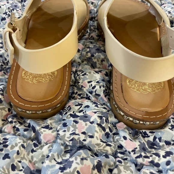 Vince Camuto Ivory Sandal - Picture 5 of 7